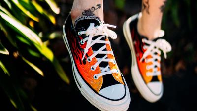 Sneakers legs tattoo 4k wallpaper