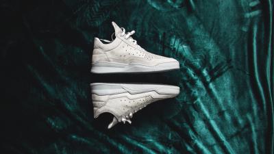 Sneakers shoes white 4k wallpaper