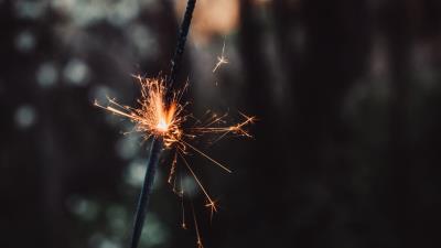 Sparkler glitter sparks 4k wallpaper