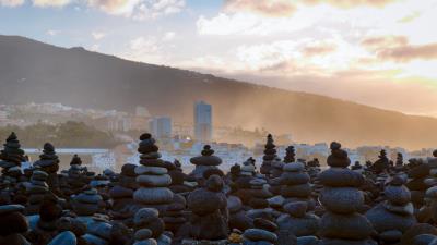 Stones city mountains 4k wallpaper