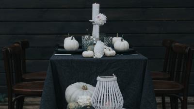 Table chairs pumpkin 4k wallpaper