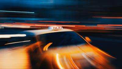 Taxi blur long exposure 4k wallpaper