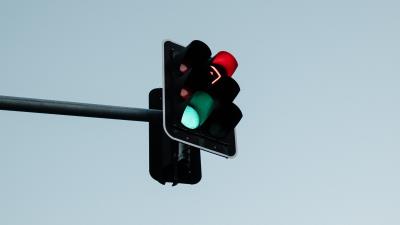 Traffic light sign sky 4k wallpaper