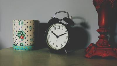 Alarm clock clock table 4k wallpaper