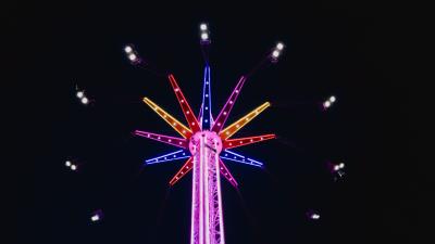 Attraction entertainment lighting 4k wallpaper