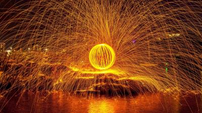 Ball sparks freezelight 4k wallpaper