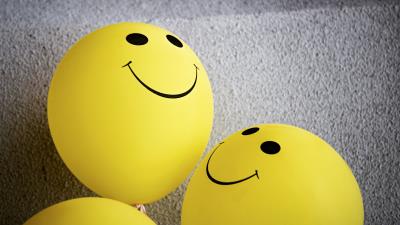Balloons smiles emoticons 4k wallpaper
