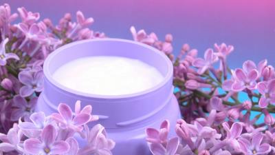 Bank cream flowers lila 4k wallpaper
