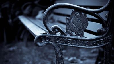 Bench metal iron woo 4k wallpaper