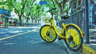 Bicycle street yellow 4k wallpaper