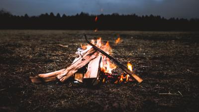 Bonfire firewood fire 4k wallpaper