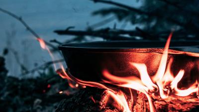 Bonfire pan fire 4k wallpaper