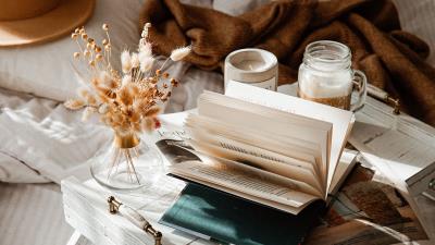 Book bouquet cup 4k wallpaper