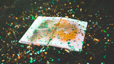 Book confetti glitter 4k wallpaper