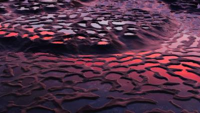 Bottom silt dried 4k wallpaper