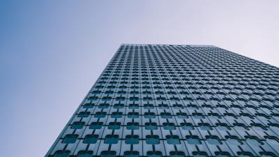 Building facade bottom view 4k wallpaper