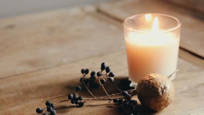 Candle berries fruit 4k wallpaper