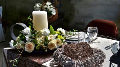 Candle bouquet table decoration tableware 4k wallpaper