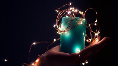 Candle hand garland 4k wallpaper