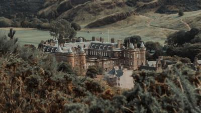 Castle building old 4k wallpaper