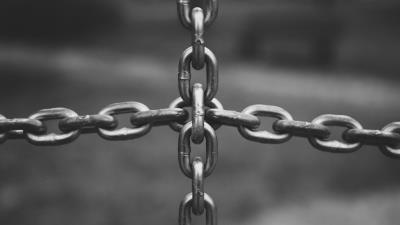 Chain metal bw 4k wallpaper