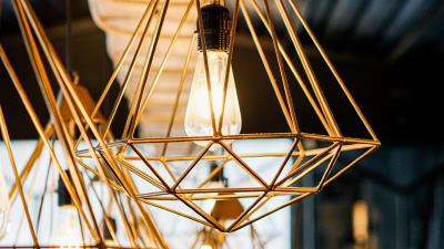 Chandelier light bulb lighting 4k wallpaper