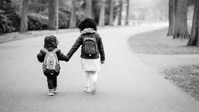 Children path bw 4k wallpaper