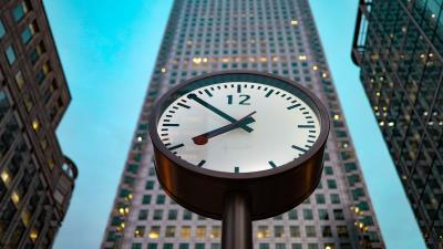 Clock building skyscraper 4k wallpaper