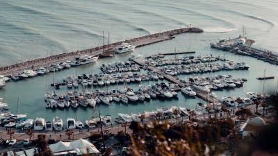 Coast pier boat 4k wallpaper