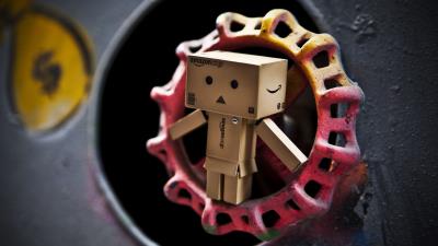 Danbo cardboard robot construction 4k wallpaper