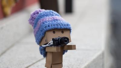 Danbo cardboard robot photographer 4k wallpaper