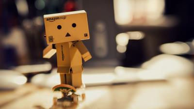 Danbo cardboard robot skateboard 4k wallpaper