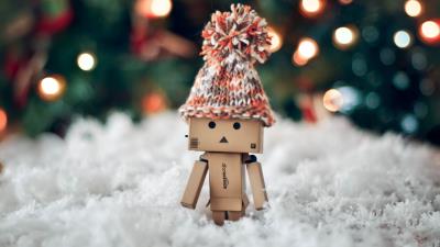 Danboard hat winter cardboard robo 4k wallpaper
