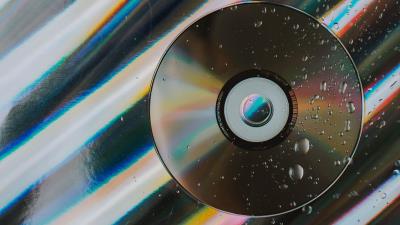 Disk glossy stripes 4k wallpaper