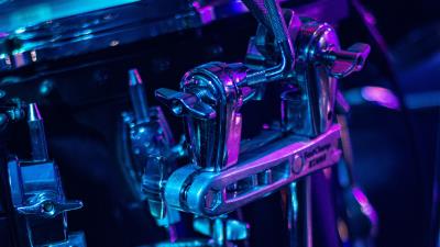 Drum metal chrome 4k wallpaper