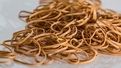 Erasers stationery table 4k wallpaper