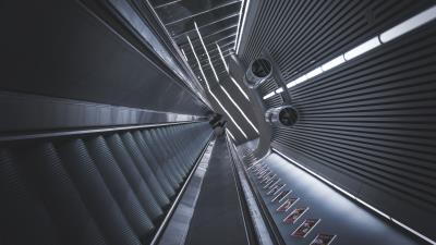 Escalator metro tunnel picture 4k wallpaper