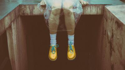 Feet boots rain gear 4k wallpaper