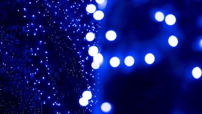 Garland glare bokeh image 4k wallpaper