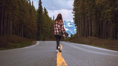 Girl skate road 4k wallpaper