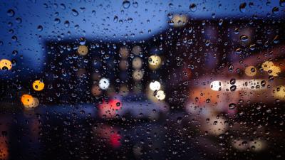 Glass drops glare 4k wallpaper