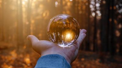 Hand ball glass 4k wallpaper