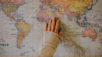 Hand map atlas 4k wallpaper