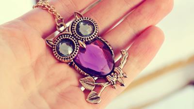 Hand owl pendants chain jewelr 4k wallpaper