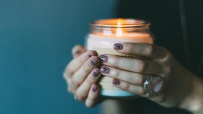 Hands candle manicure 4k wallpaper