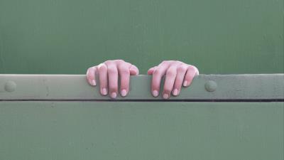 Hands fingers fence 4k wallpaper