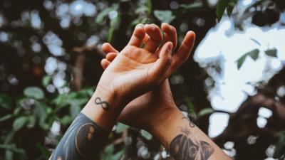 Hands tattoo art 4k wallpaper