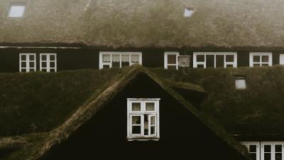 Houses fog mist 4k wallpaper