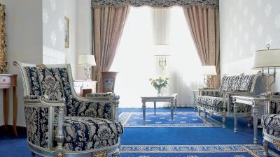 Interior antique furniture flooring flat hal 4k wallpaper