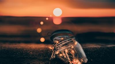 Jar shine blur 4k wallpaper